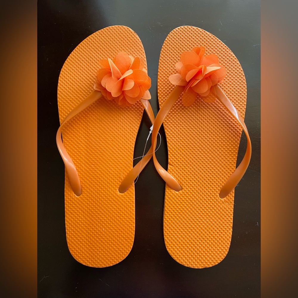 Great color! Orange flip-flops